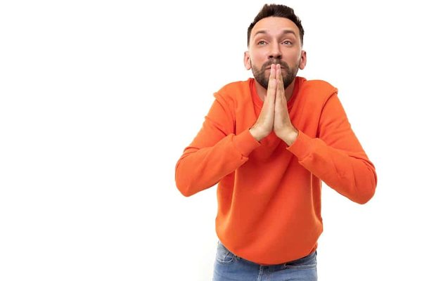 Comment utiliser les services de veille stratégique pour anticiper les tendances du marché ?